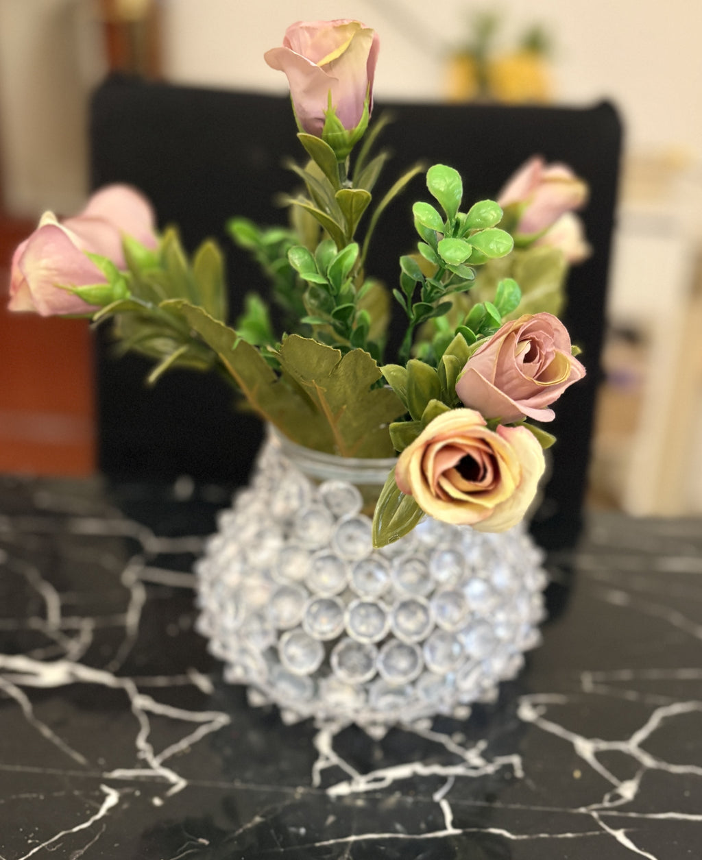 FLORERO CON PEDRERIA TAMAÑO MEDIANO