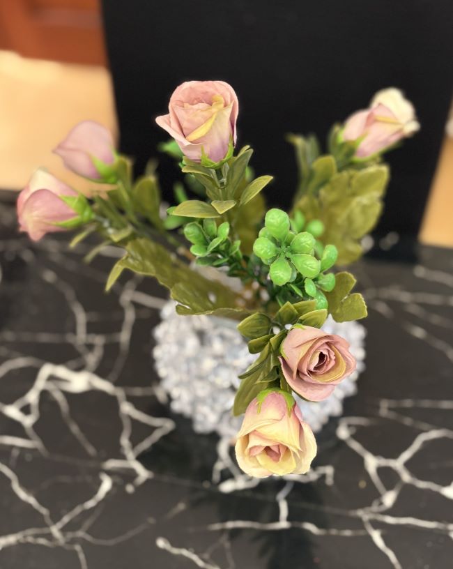FLORERO CON PEDRERIA TAMAÑO MEDIANO