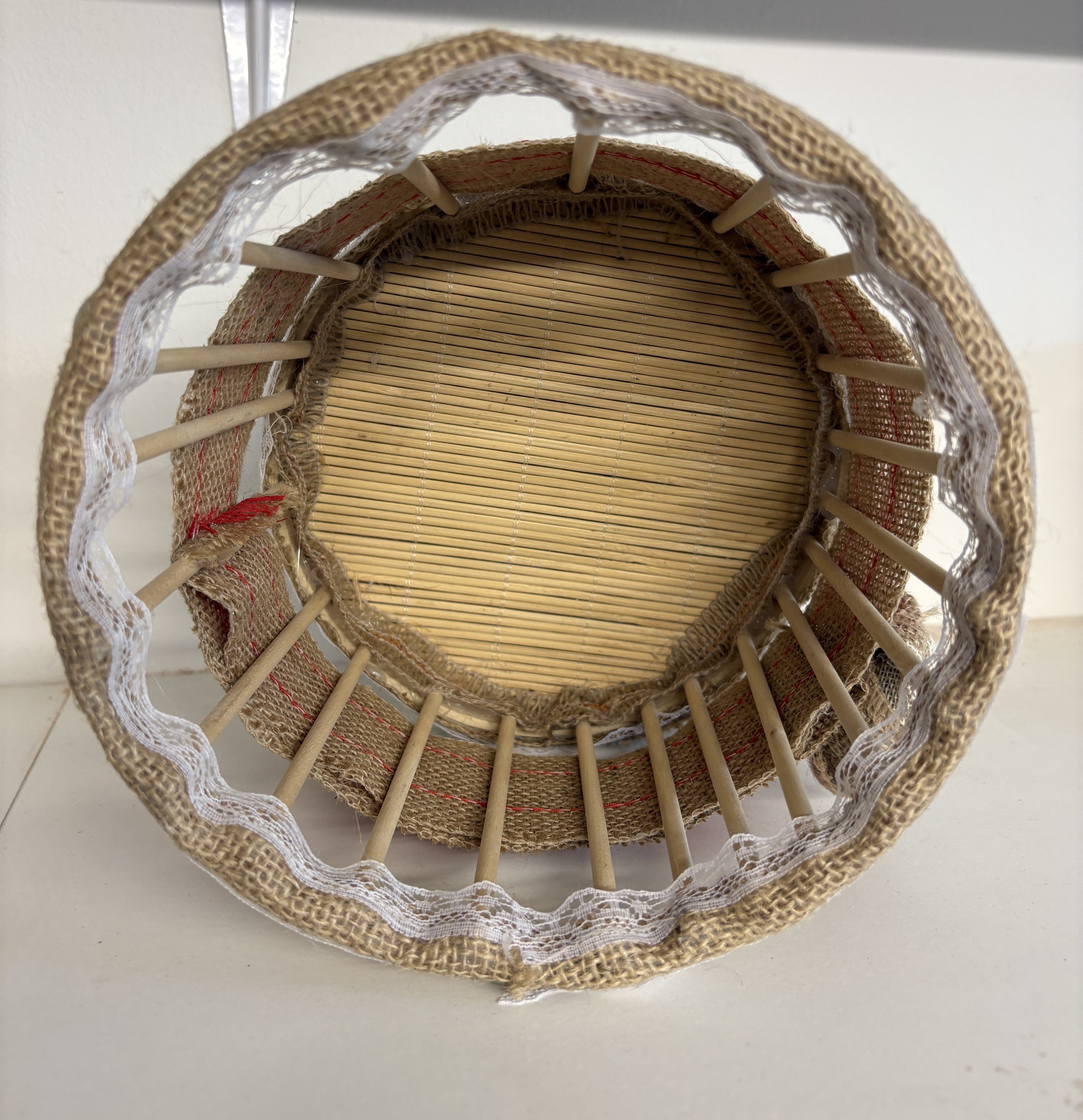 REVISTERO REALIZADO CON PALIT0S MADERA  Y ARPILLERIA