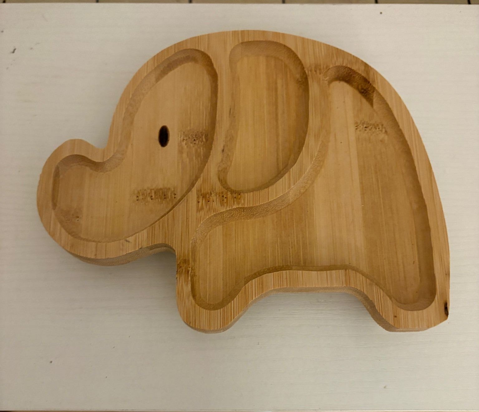 PLATO INFANTIL BAMBU CON PATAS MODELO ELEFANTE
