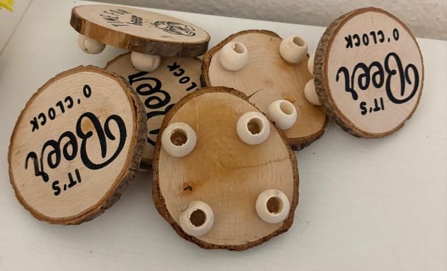 POSAVASOS DE MADERA RUSTICOS CON PATAS REDONDAS MUY ORIGINALES